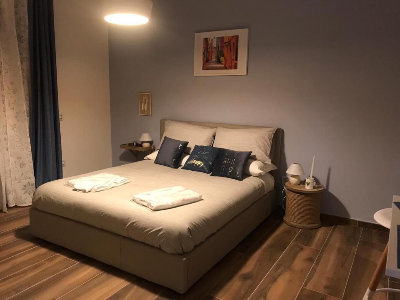 La Casa Di Alice Panzió Salerno Kültér fotó